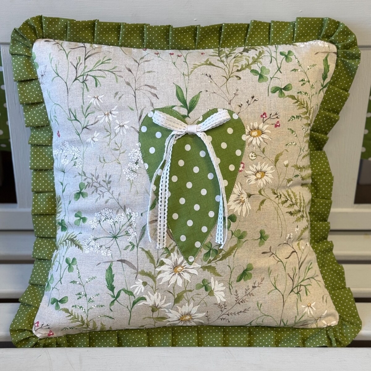 Poszewka Zielone Serduszko - 45cm x 45cm