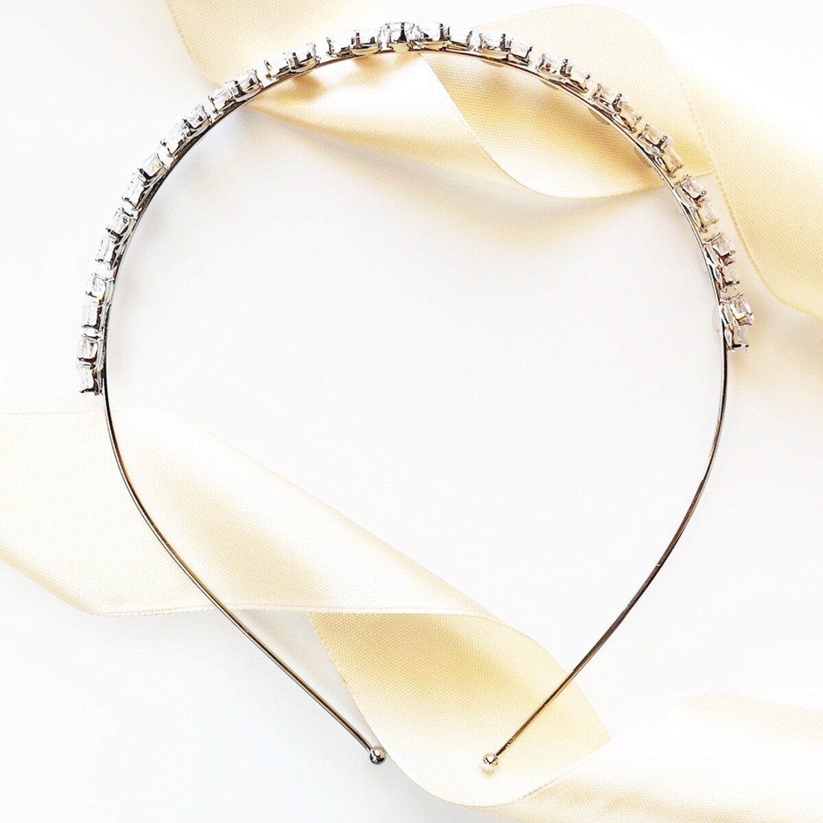 Opaska ślubna z cyrkoniami srebrna wieczorowa elegancja wysoka jakość