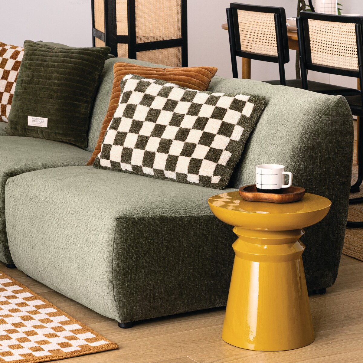 Poduszka tuftowana w kratkę 38 x 58 cm