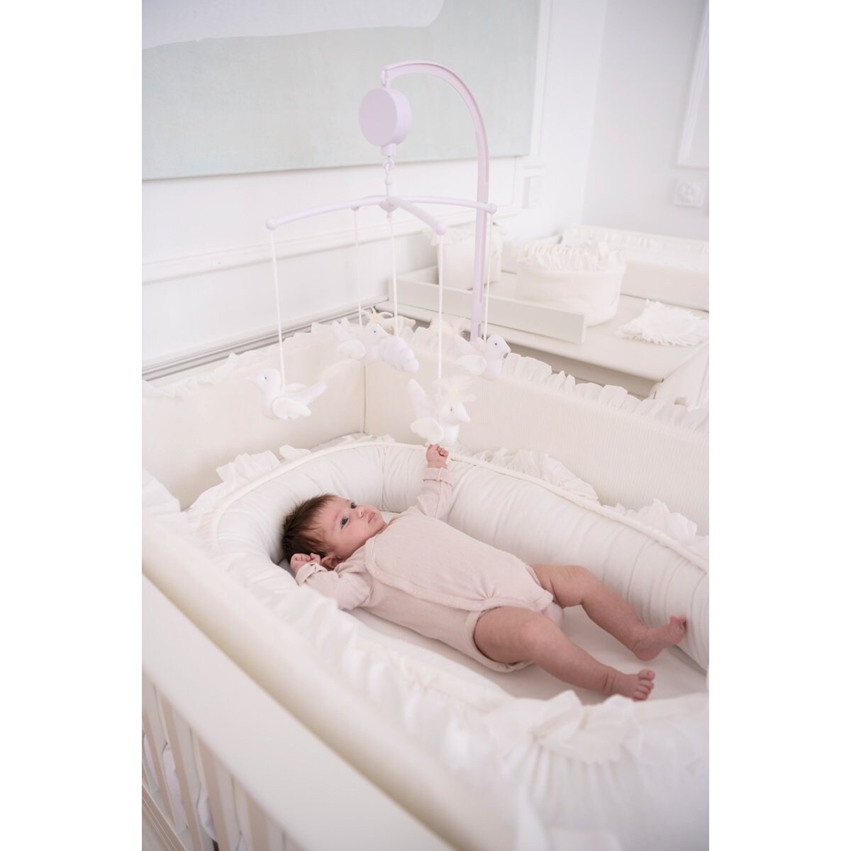 Karuzelka z ptaszkami ecru