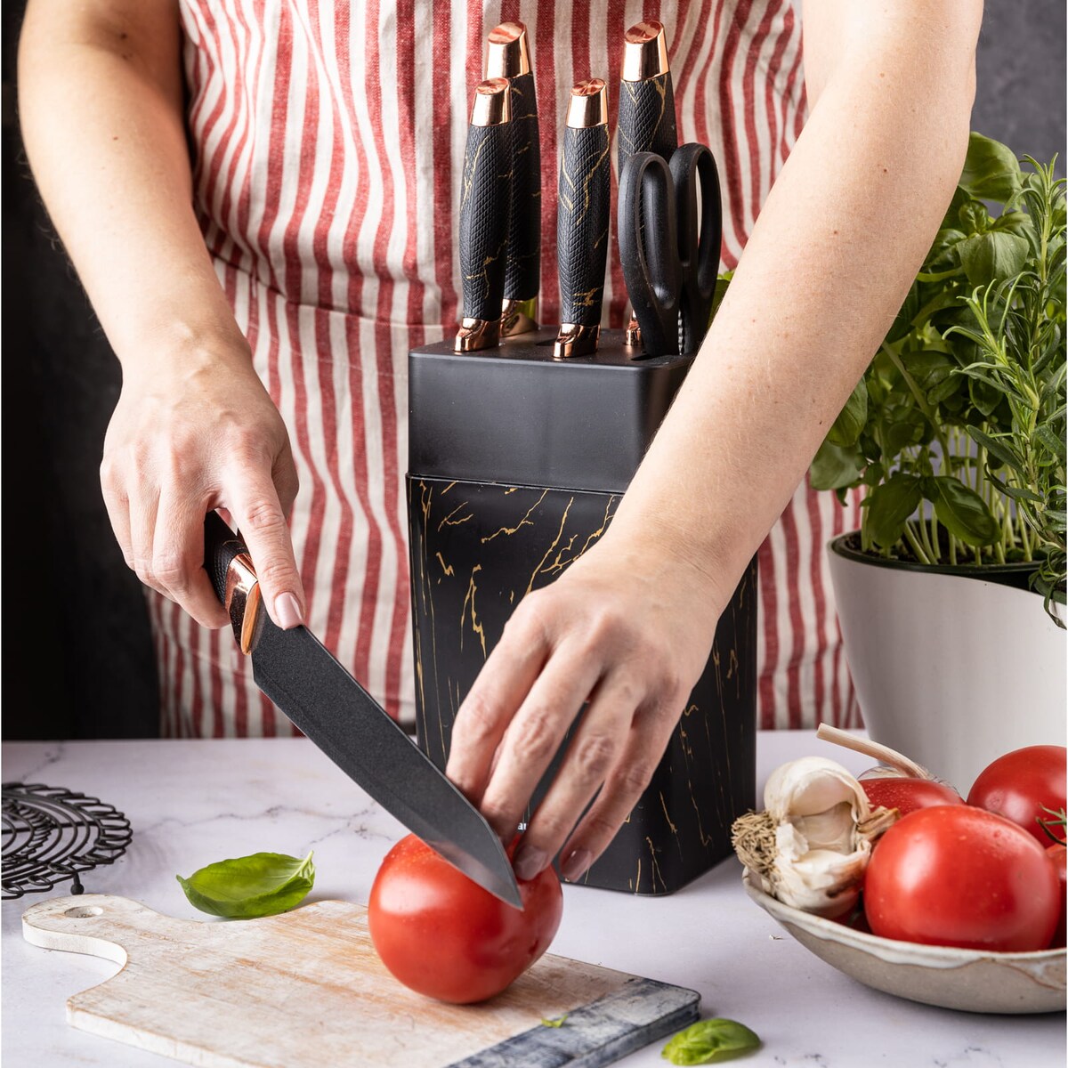 Zestaw noży kuchennych w bloku 6 elementów czarny KLAUSBERG