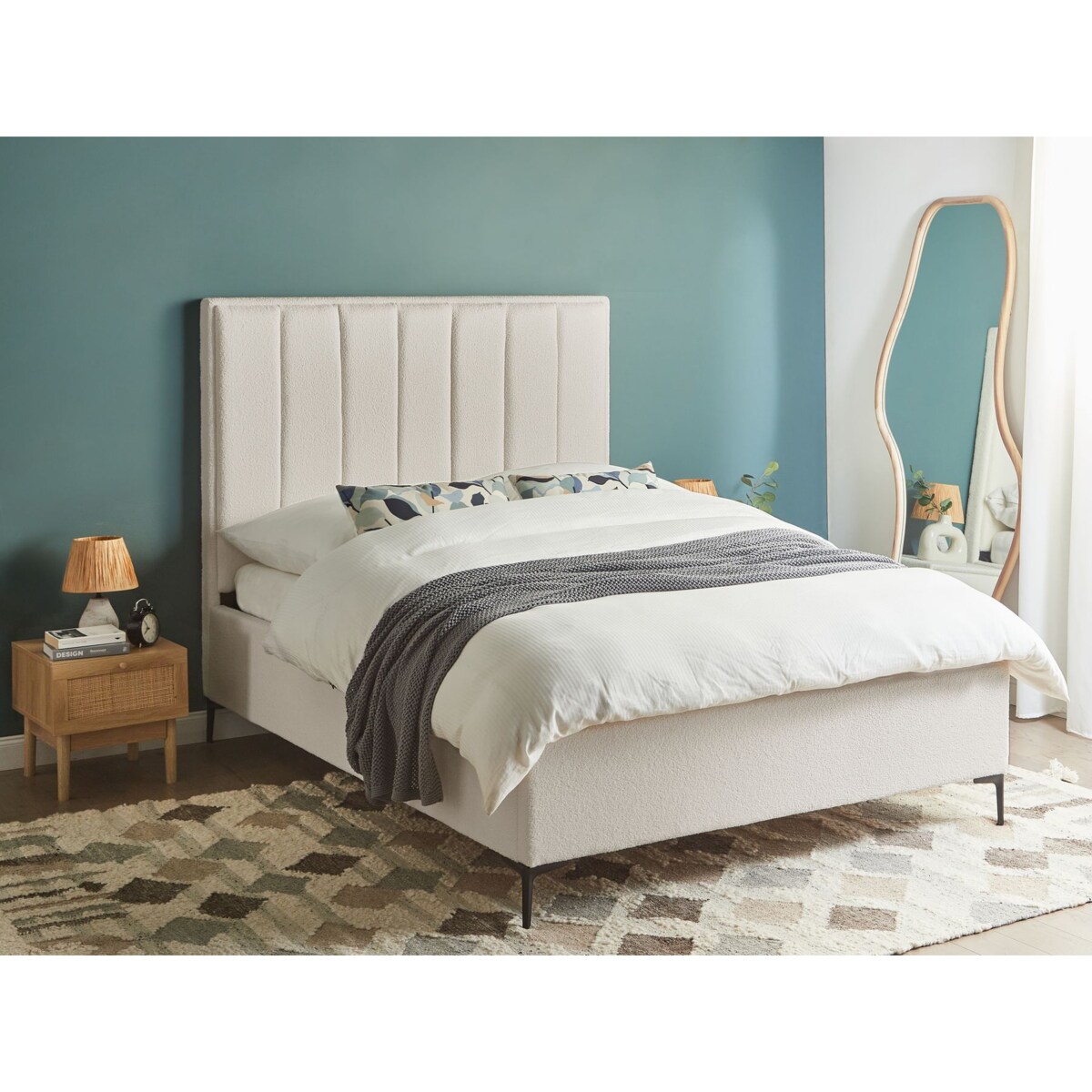 Łóżko ze stelażem SEZANNE Boucle Złamana biel