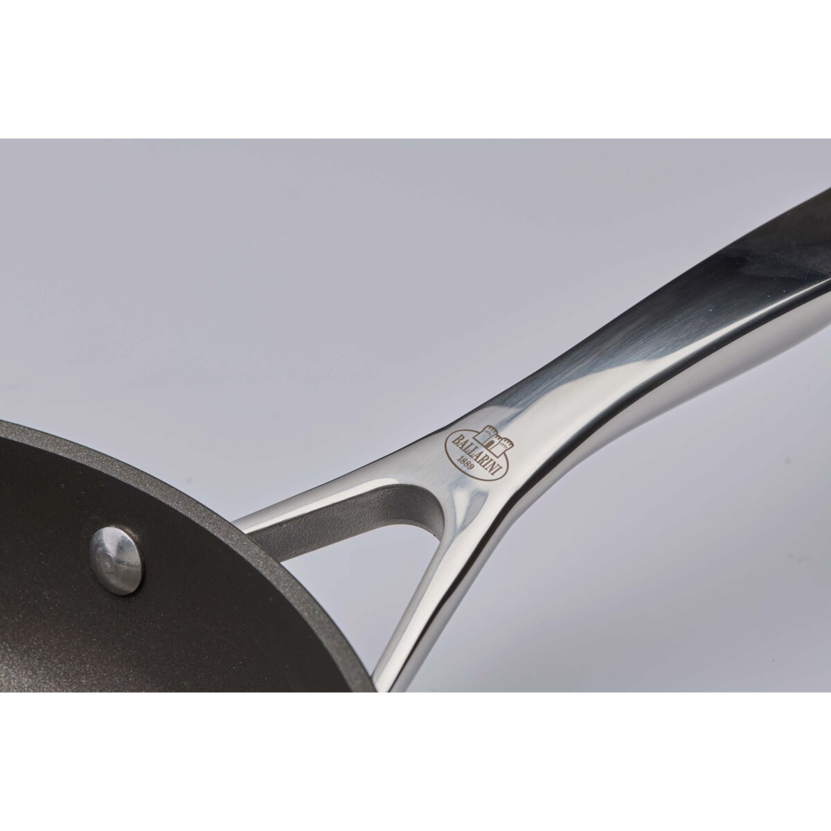 Tytanowa patelnia indukcyjna Ballarini Alba - 28 cm