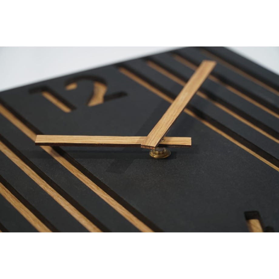 Zegar ścienny czarny do salonu Lamele 30 cm