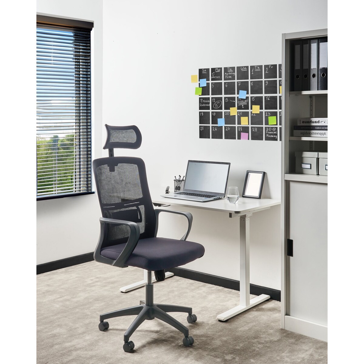 Fotel biurowy Obrotowy MONARCH Czarny