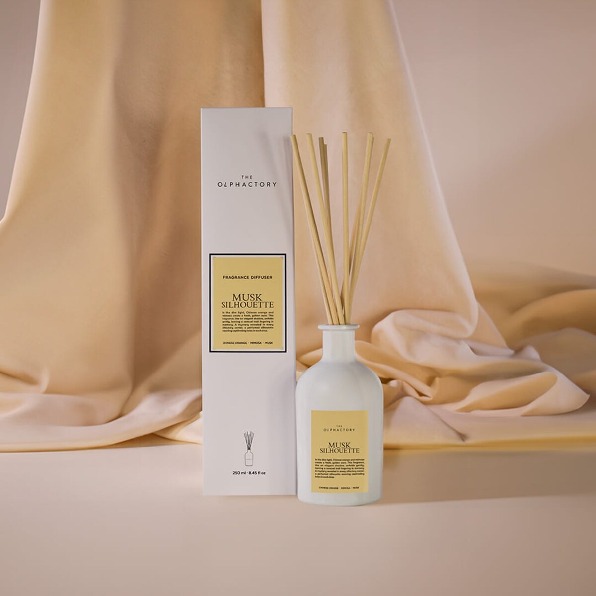 Dyfuzor zapachowy 250 ml, MUSK SILHOUETTE, White Insignia