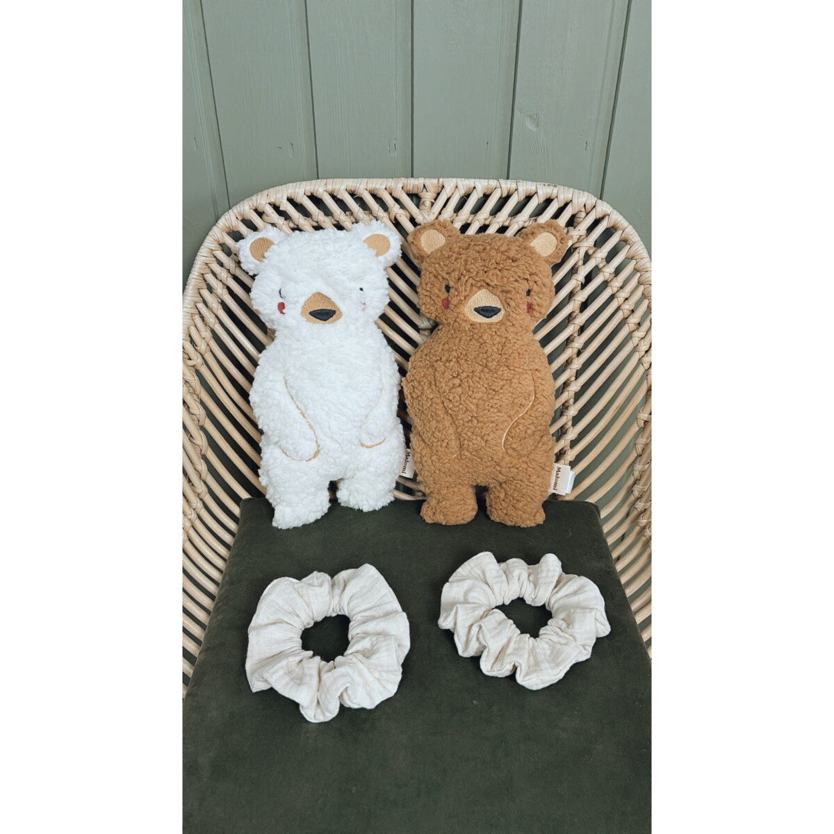 Przytulanka misiek z frotką camel