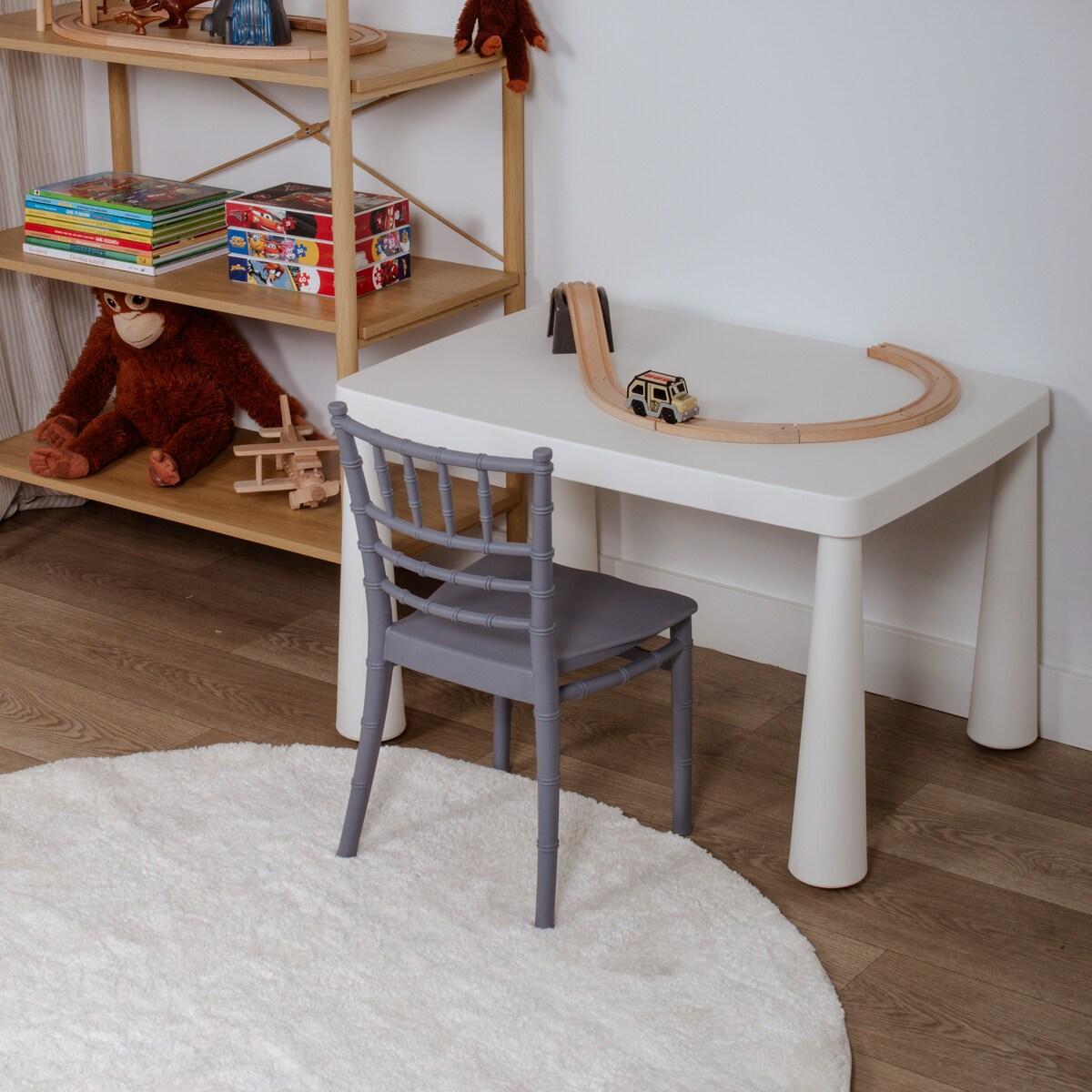 Krzesełko dla dzieci plastikowe z oparciem szare dziecięce