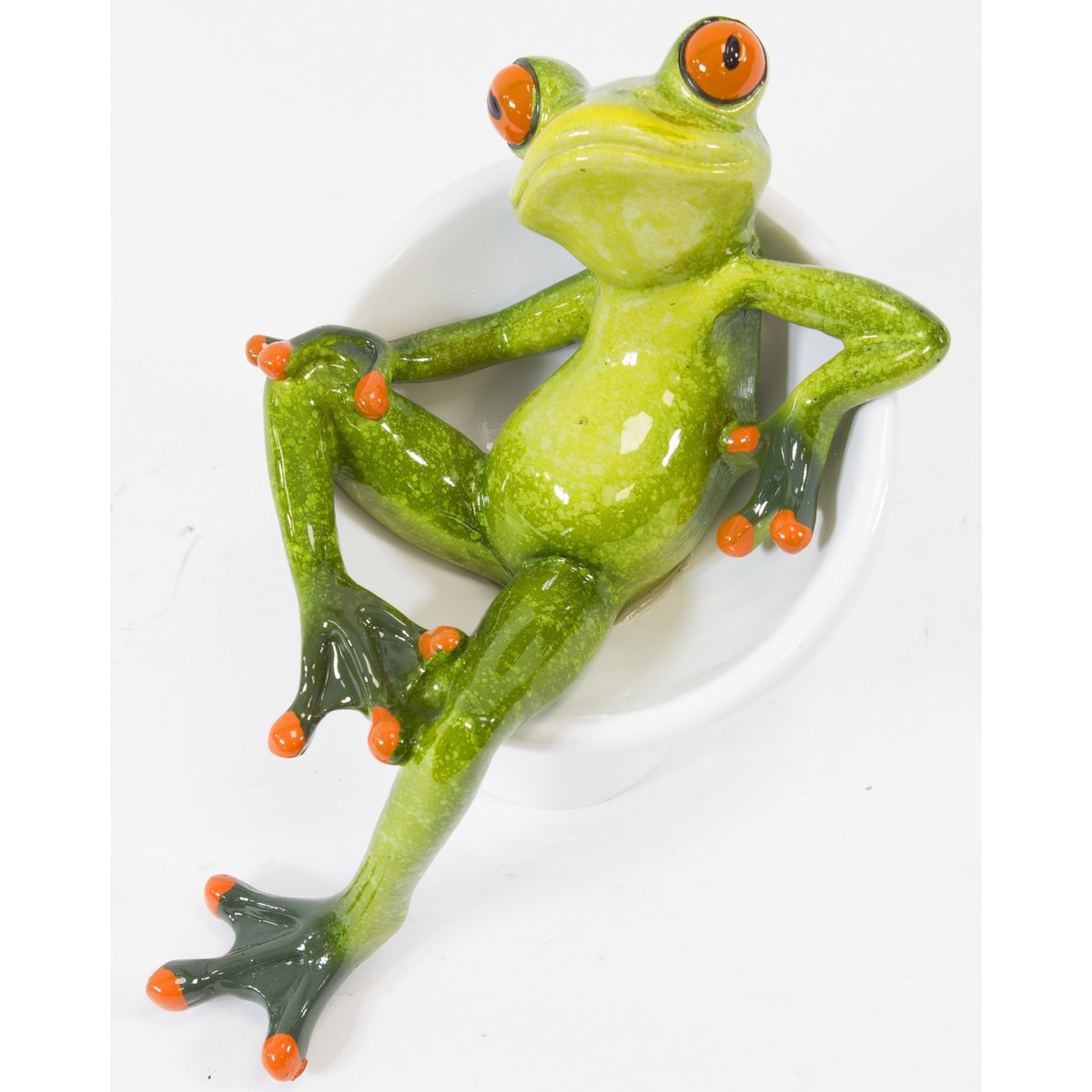 Figurka - żaba  11,5x13x9 cm RANE na białym kubełkowym fotelu