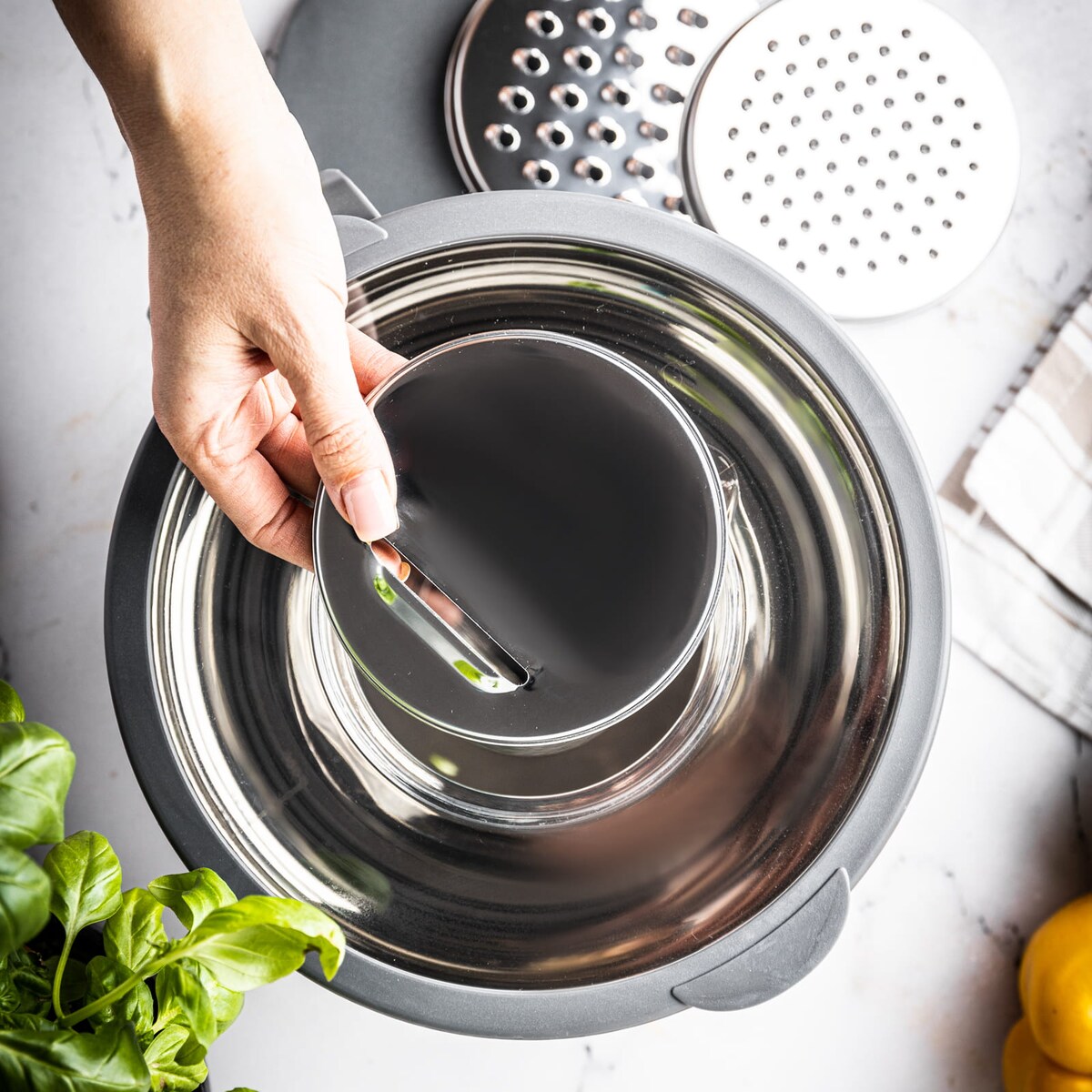 Miska kuchenna wielofunkcyjna z funkcją tarki do warzyw 24cm 5L 5 ele KINGHOFF