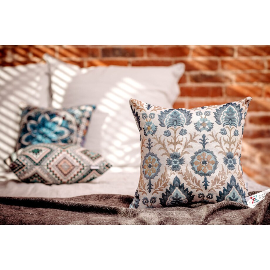 Folkowa poduszka gobelinowa 45x45 Aria - kremowo niebieska