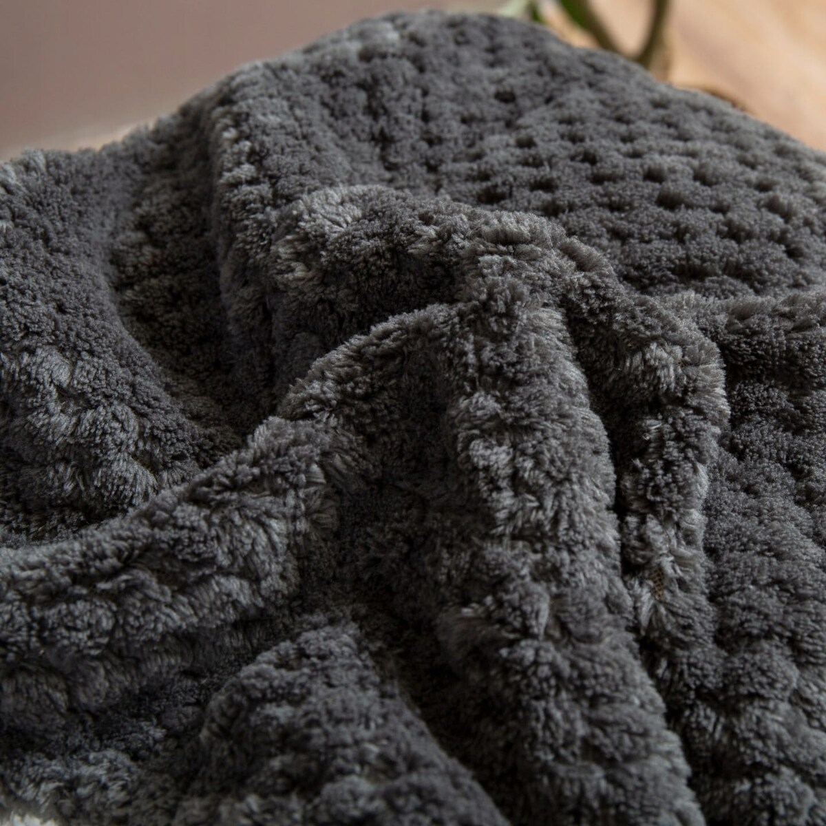 Grafitowy Koc Narzuta z Mikrofibry Baranek 150x200 Sherpa