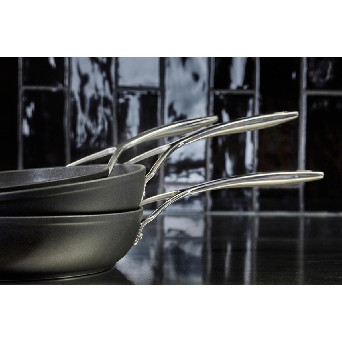 Głęboka patelnia tytanowa Demeyere Alu Pro 5 - 24 cm