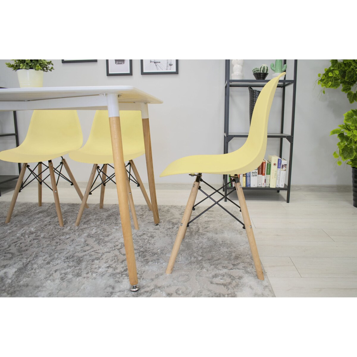 Krzesło Do Jadalni Kuchni Salonu Osaka Kremowe / Nogi Naturalne