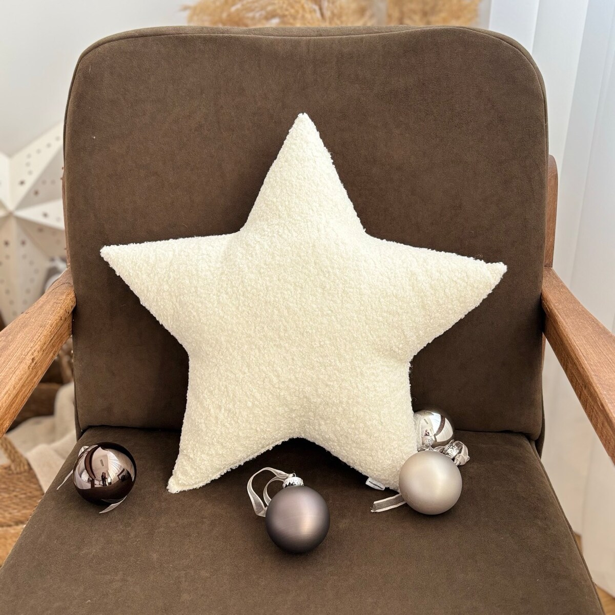 Poduszka Gwiazda boucle biały