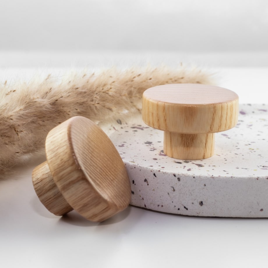 Gałka meblowa drewniana uchwyt do mebli szafek szuflad okrągły dąb