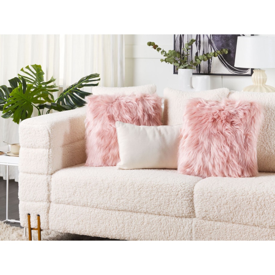 2 poduszki dekoracyjne włochacze 42 x 42 cm różowe LUBHA