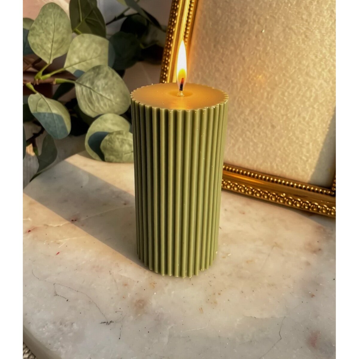 Świeca ekologiczna sojowa dekoracyjna kolumnowa zielona oliwkowa "Sage Green" 100x50mm