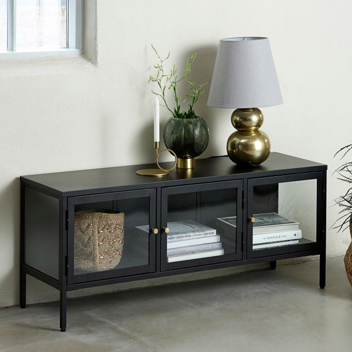 Szafka RTV Xappa black, 132 x 40,5 x 52 cm