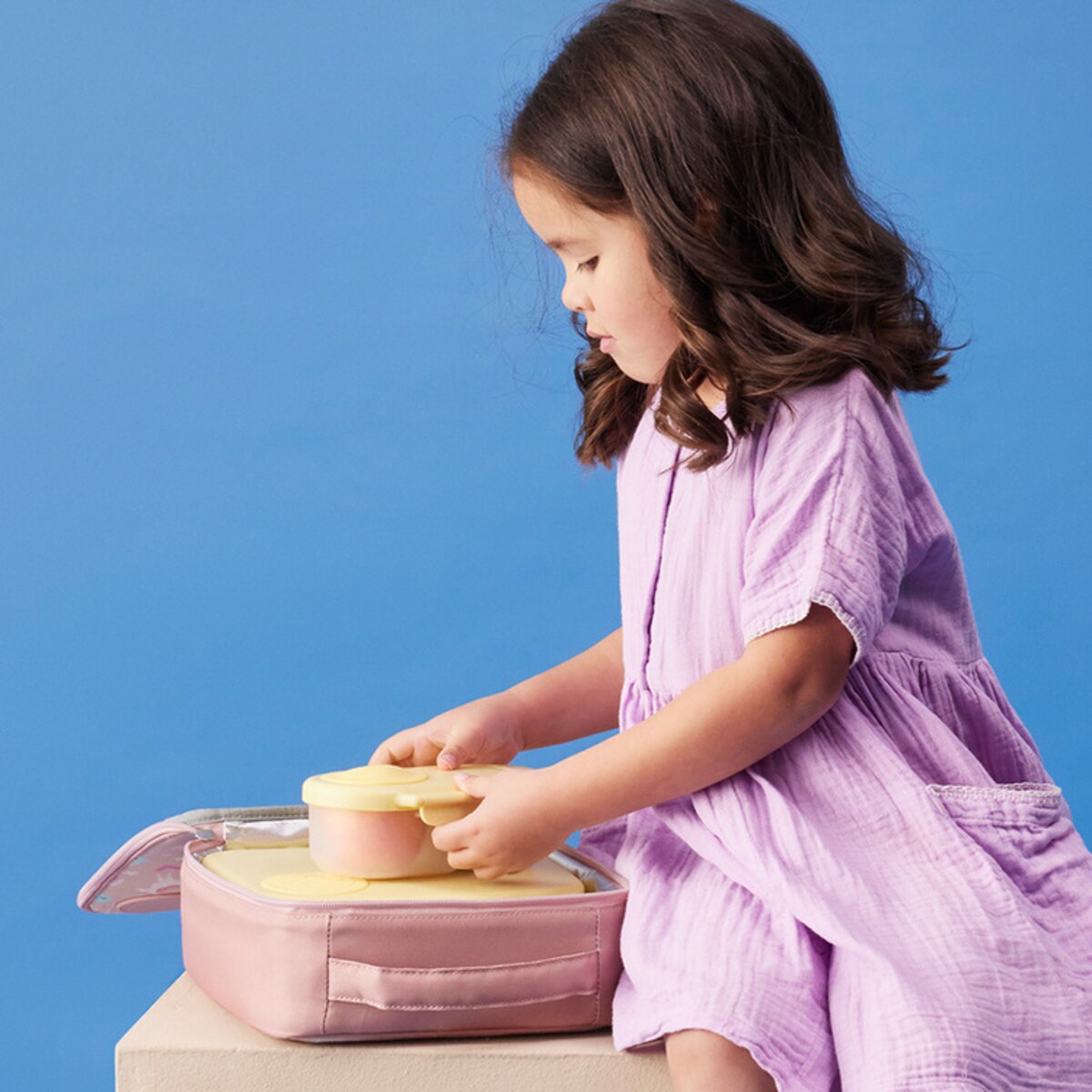 Śniadaniówka do szkoły dla dziecka - szczelny snackbox na jedzenie i przekąski Lemon Twist b.box