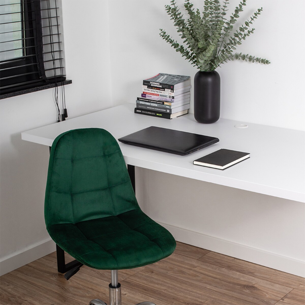 Krzesło biurowe obrotowe nowoczesne pikowane welurowe zielone