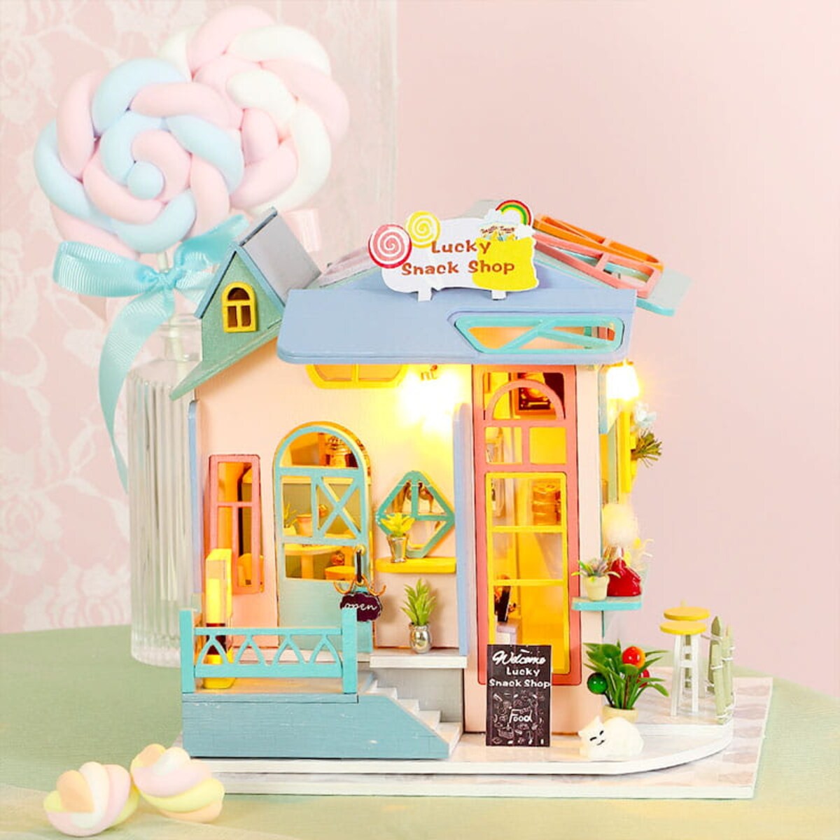 Miniaturowy domek - Landrynkowy świat