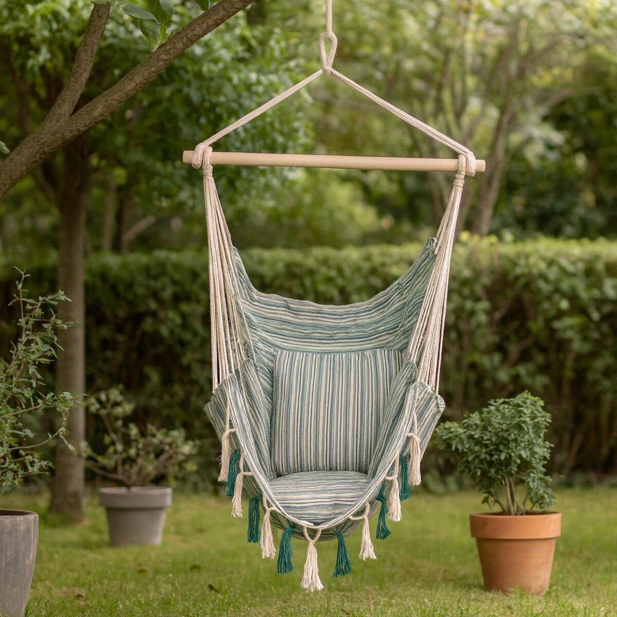 Wiszący fotel ogrodowy z 2 poduszkami, 100 x 130 cm, zielony, drewniany uchwyt