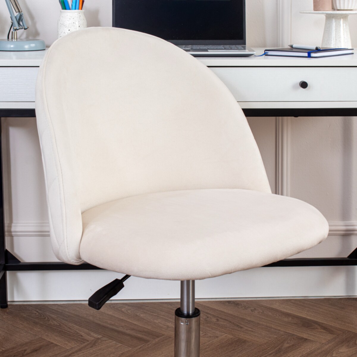 Fotel biurowy welurowy nowoczesny beżowy