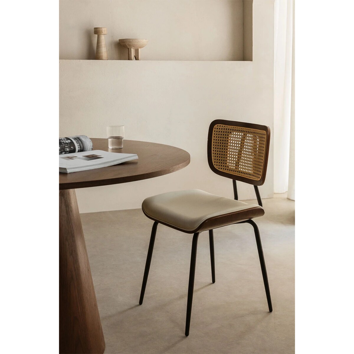 Krzesło drewniane z plecionką wiedeńską i ekoskórą Greer