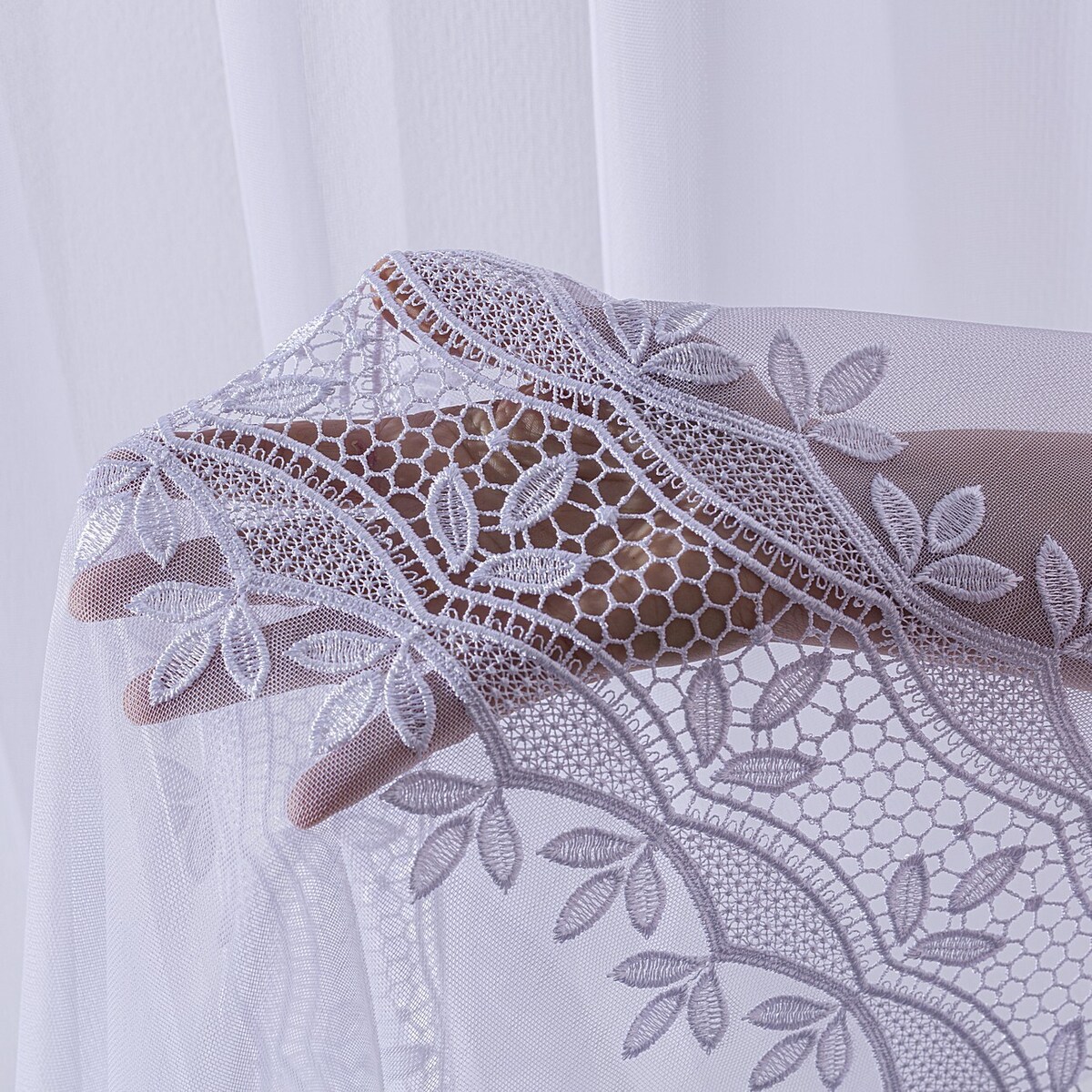 Firana na taśmie 300x245 biały ze wzorem