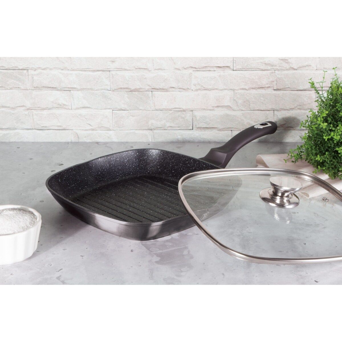 Patelnia grillowa z powłoką granitową 28x28cm BERLINGER HAUS Carbon Pro