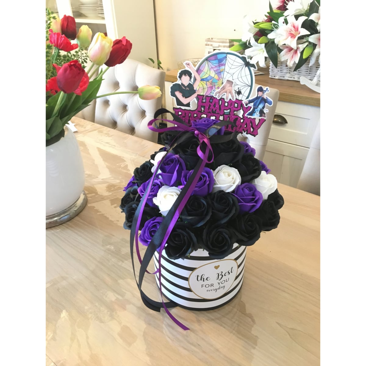 FLOWER BOX DUŻY kwiaty mydlane URODZINY z WEDNESDAY ADAMS prezent happy