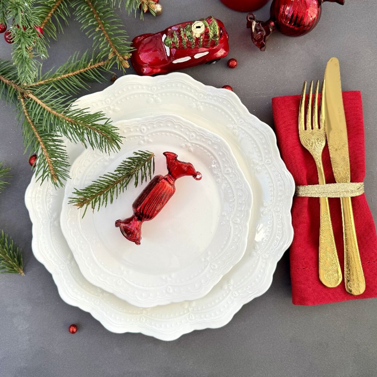 VILLA ITALIA Bombka szklana CUKIEREK red 9 cm