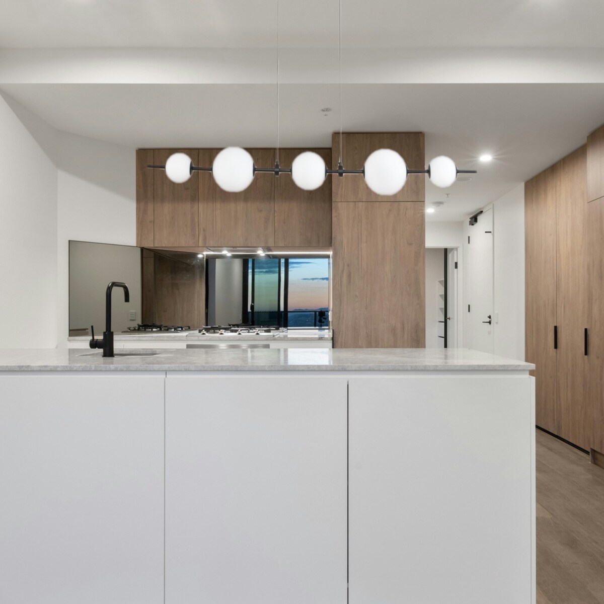 Lampa wisząca MILA czarna 140 cm