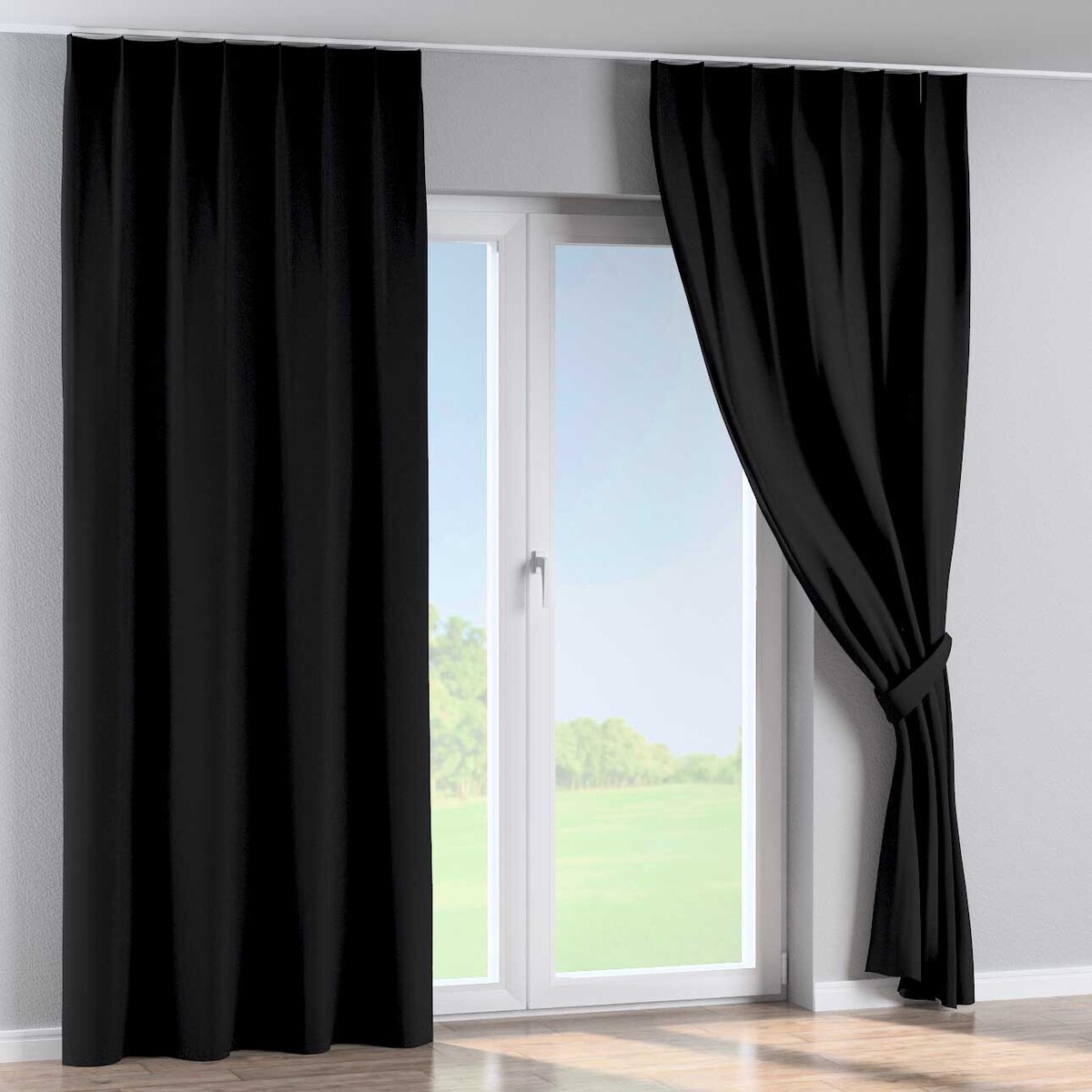 Zasłona na haczykach flex pojedynczych 130x245 czarny