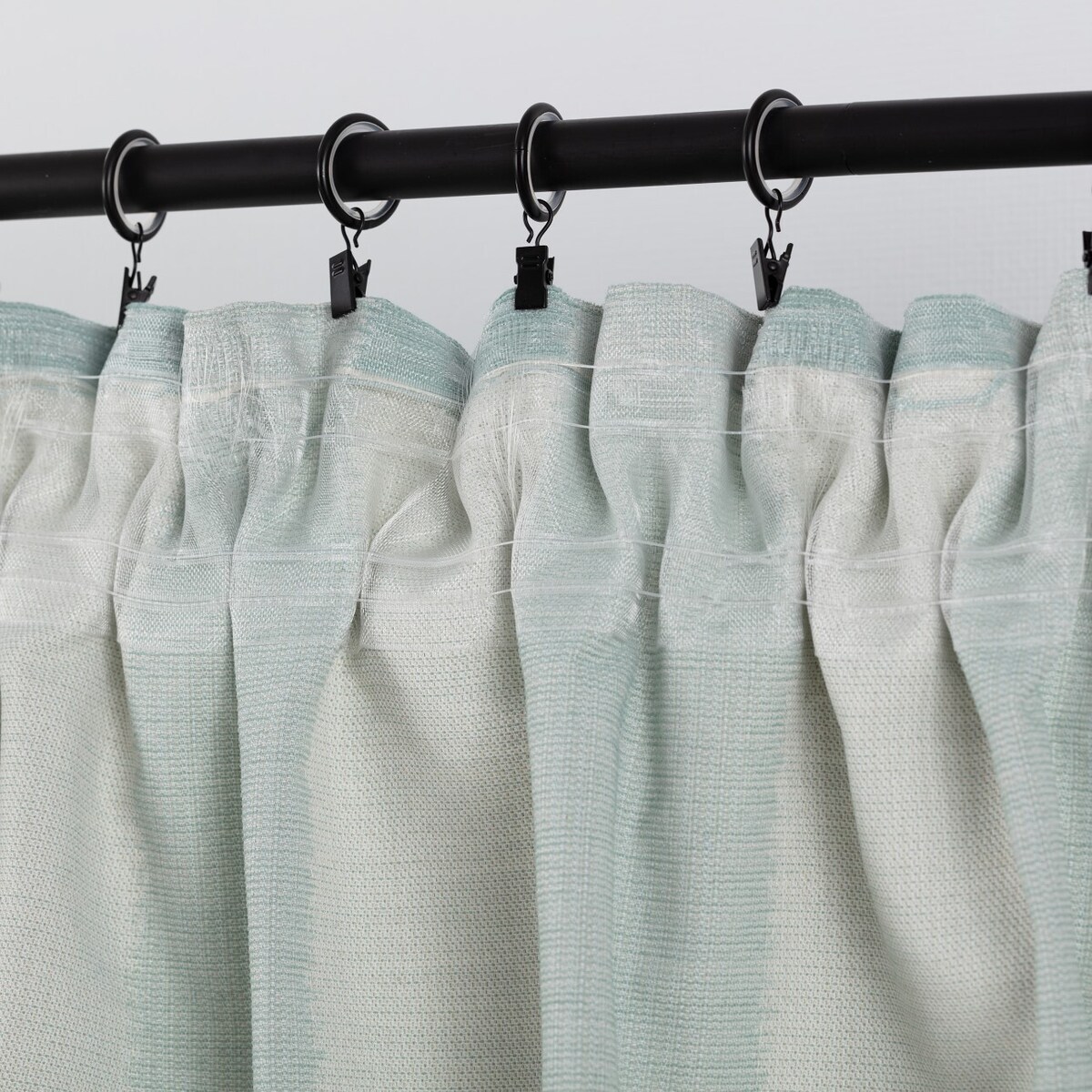 Zasłona BASIC na taśmie marszczącej 130x280 cm miętowy 1szt. 130x280 turkusowy