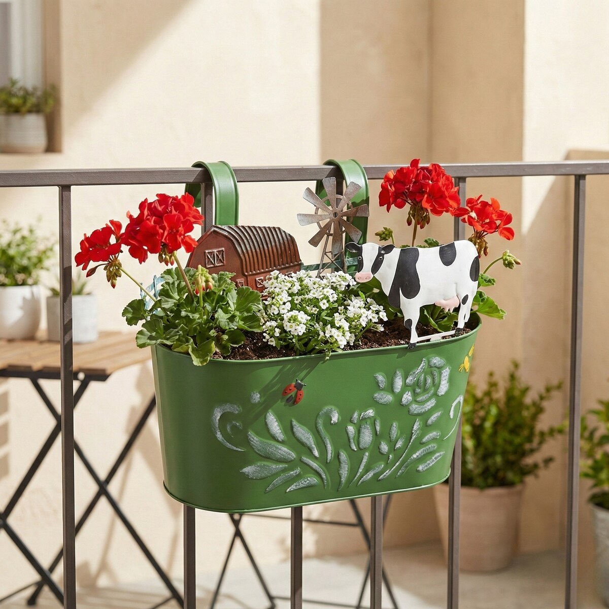 Metalowa osłonka na doniczkę RANCH z motywem zwierząt gospodarskich, 34 cm