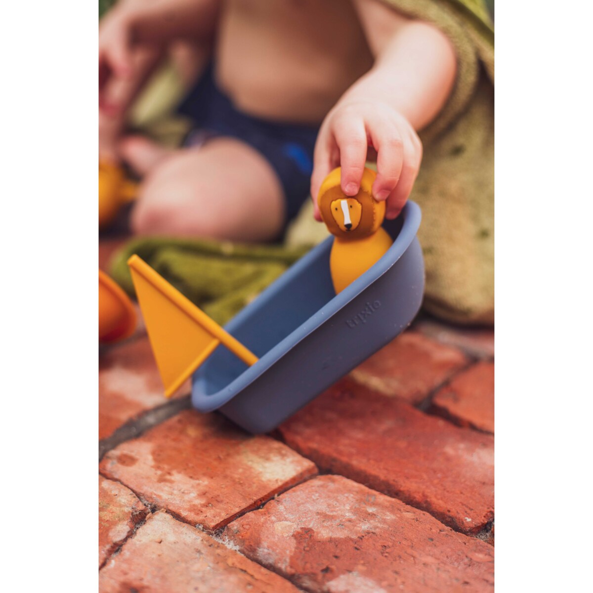 Zabawka do kąpieli żaglówka - Lew