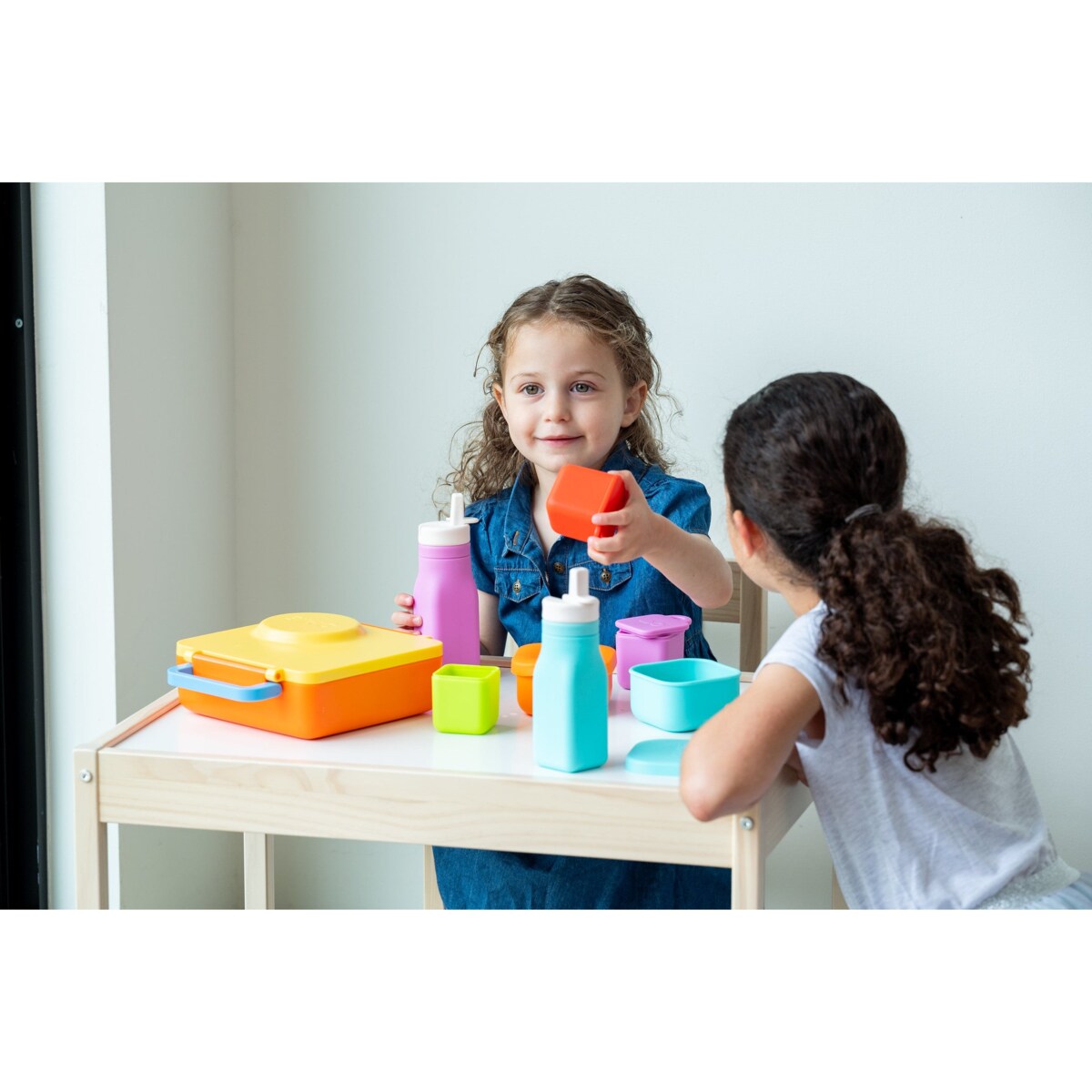 OMIE OMIEBOTTLE silikonowy bidon dla dzieci, Pink