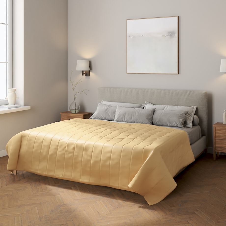 Narzuta pikowana w pasy 130x210 złoty z połyskiem