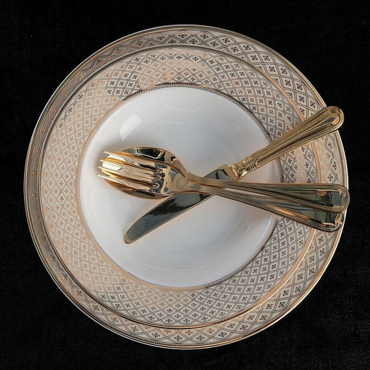 VILLA ITALIA Serwis obiadowy porcelanowy na 12 osób z wazą VERONICA