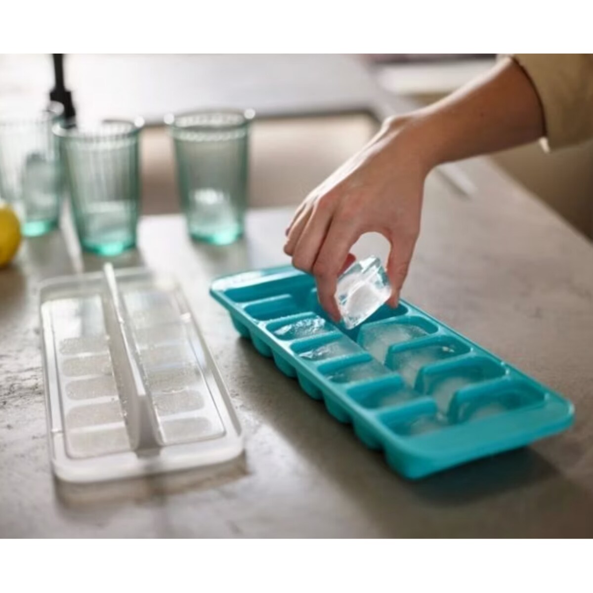Zestaw 2 tacek na kostki lodu Flow, 3.6 x 12 x 33 cm, Joseph Joseph