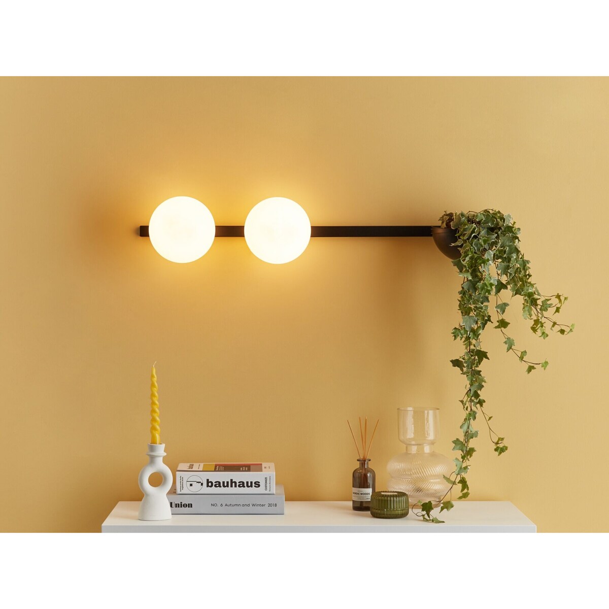 Lampa ścienna 2-punktowa metalowa z kwietnikiem czarna ISABELLA