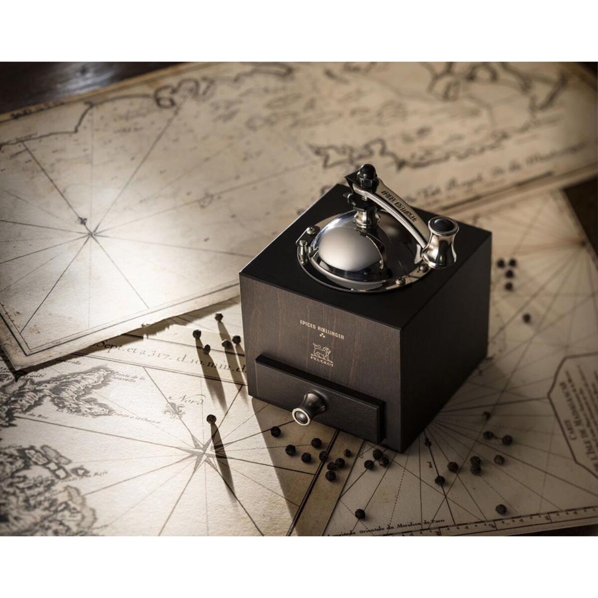 Młynek do pieprzu Le Moulin D'Olivier Roellinger czekoladowy, 13 cm, Peugeot