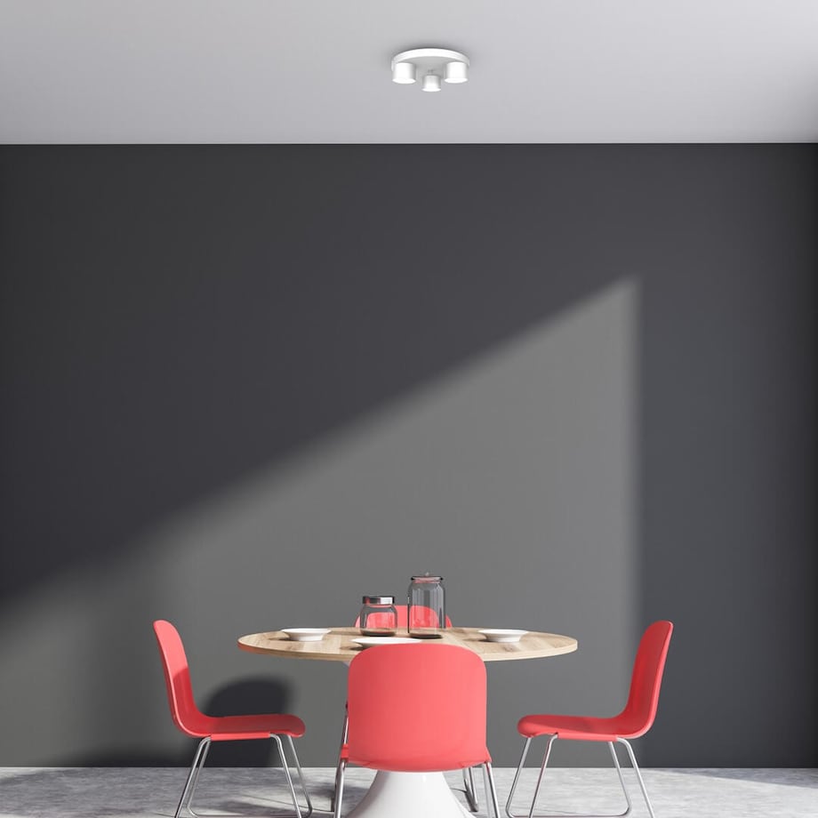 Biała lampa sufitowa Dixie minimalistyczna do gabinetu