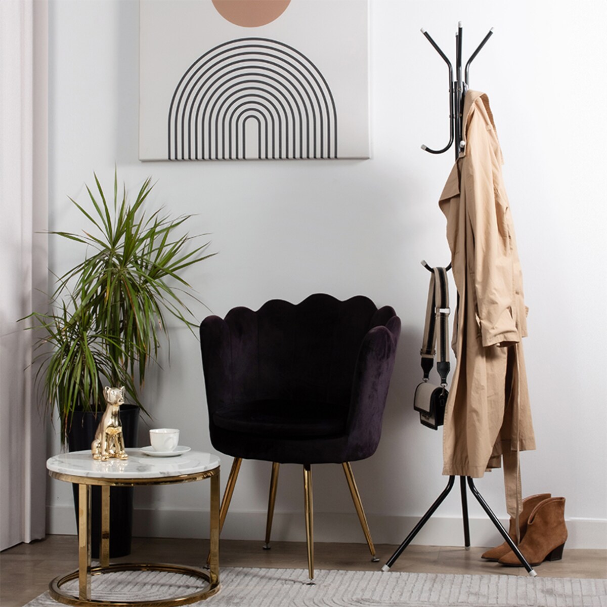 Wieszak stojący podłogowy czarny metalowy do przedpokoju klasyczny