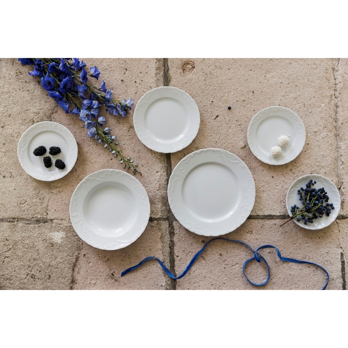 Zestaw talerzy dla 6 osób 18 el. Rococo Maria białe 0001