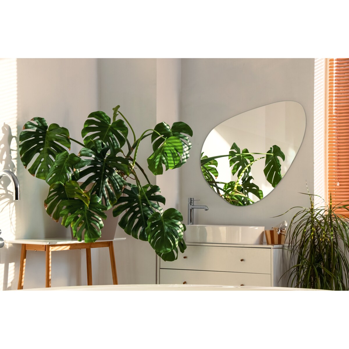 Lustro o organicznym kształcie XXL 77,3x76,6 cm