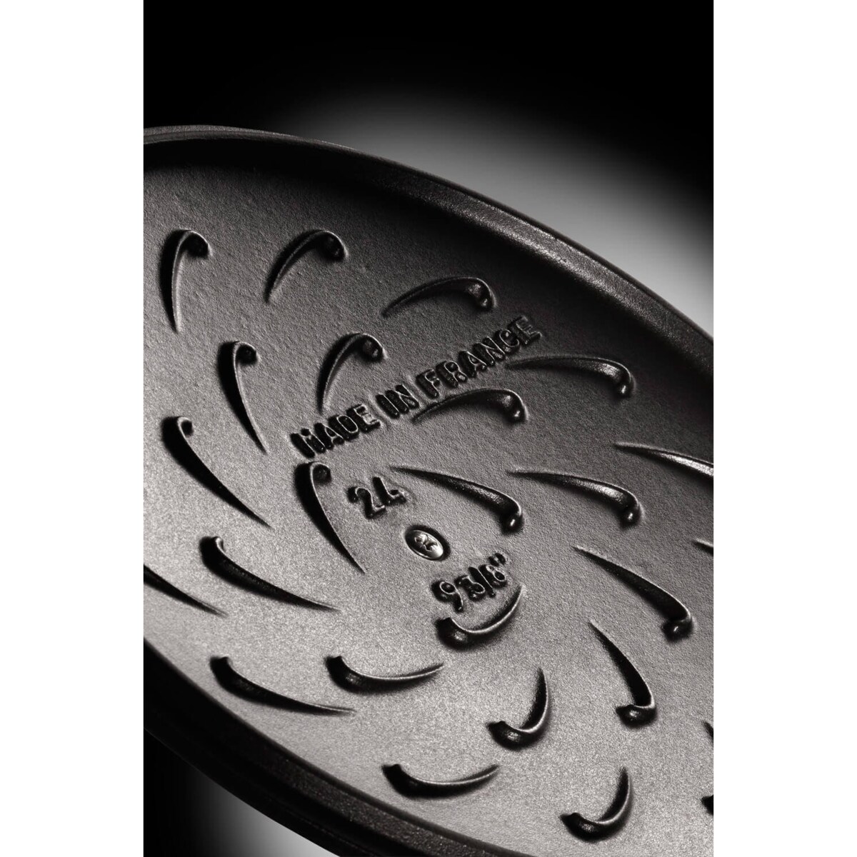 STAUB Żeliwna patelnia do duszenia z pokrywką 24 cm, czarny