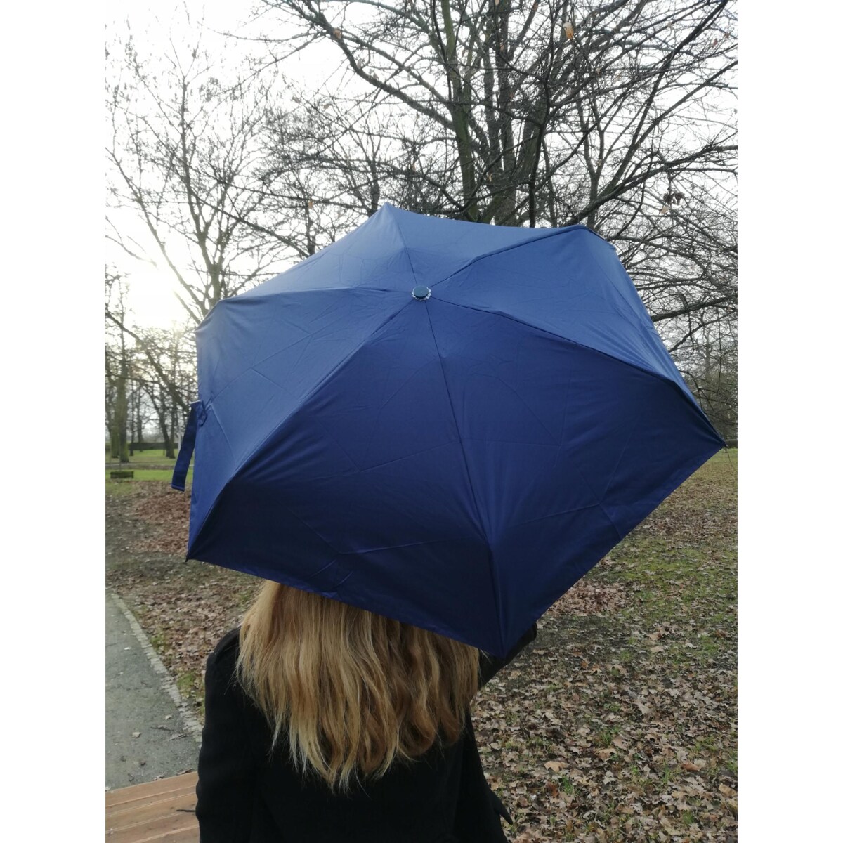 Parasol kieszonkowy kompaktowy parasolka składana mała mały mini etui LEKKA